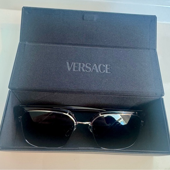 Versace Sunglasses - Picture 2 of 11